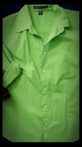 Devon & Jones stretch button down blouse